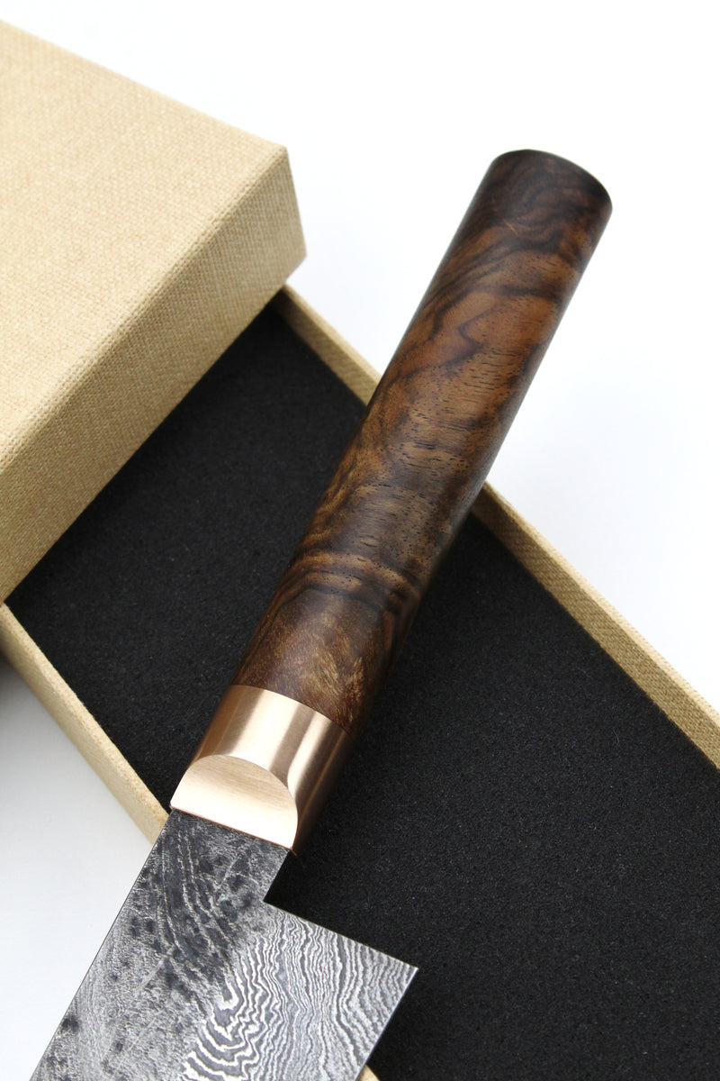 Damascus Santoku 320L Torsion Walnut